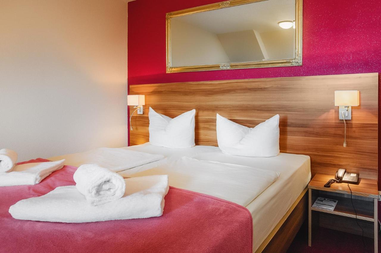 Hotel Mira Mare 하일리겐하펜 외부 사진